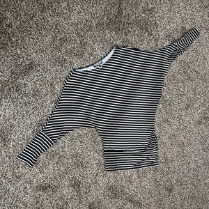 Trisisto Femme Size Medium Pullover Top Long Sleeve Black Stripes